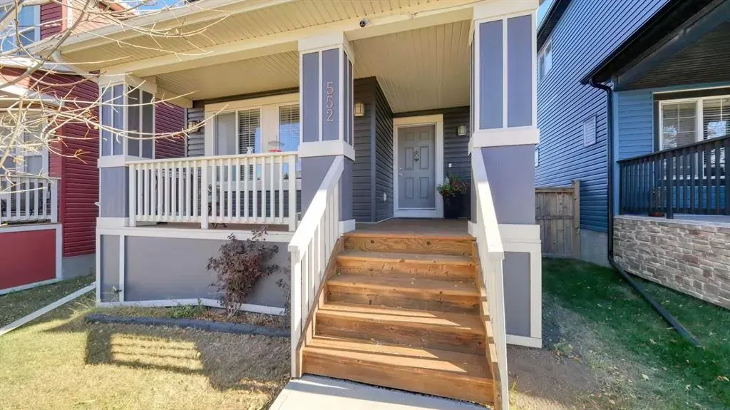 552 Evanston Drive NW