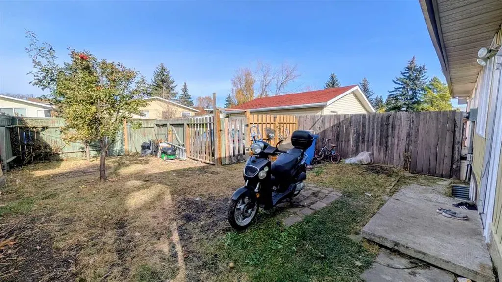 430 Pinehill Road NE