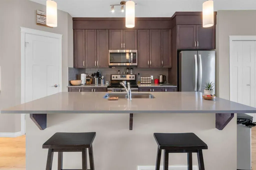 84 Fireside Crescent