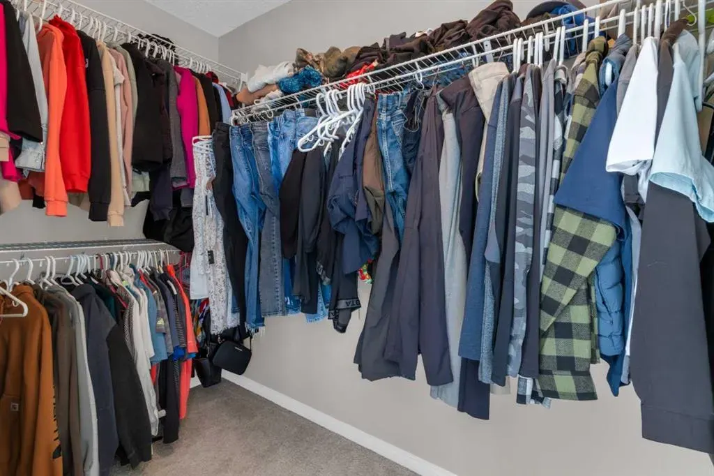 84 Fireside Crescent