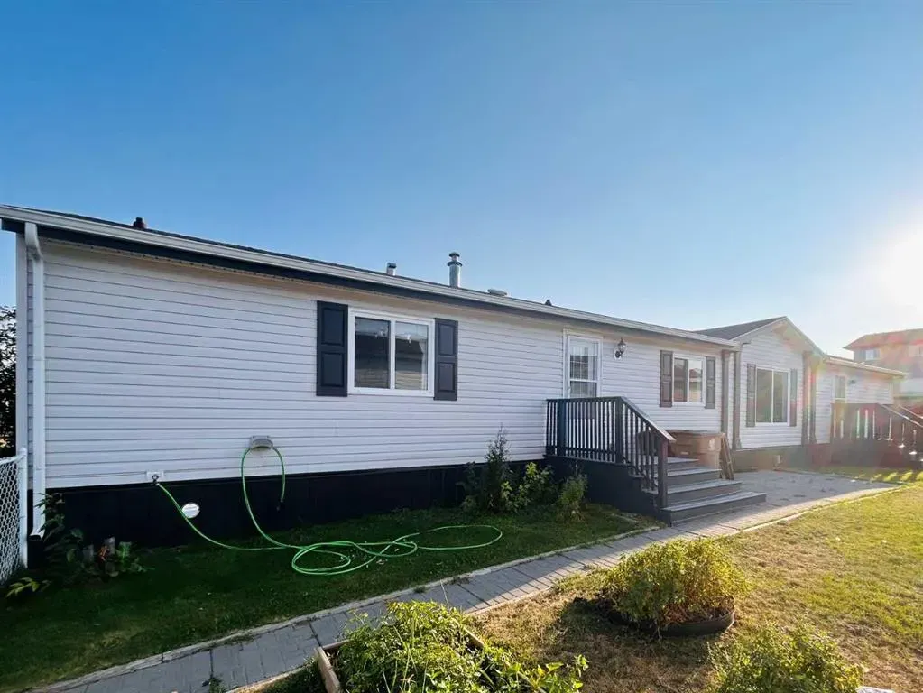 7 Meadowplace Drive E