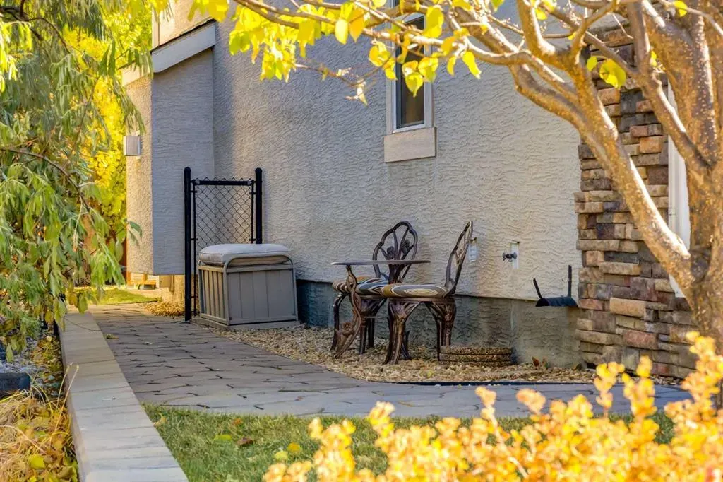 11756 Valley Ridge Boulevard NW