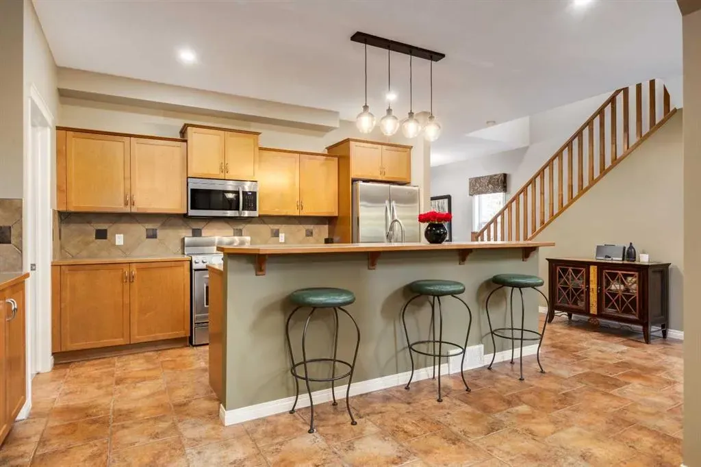 11756 Valley Ridge Boulevard NW