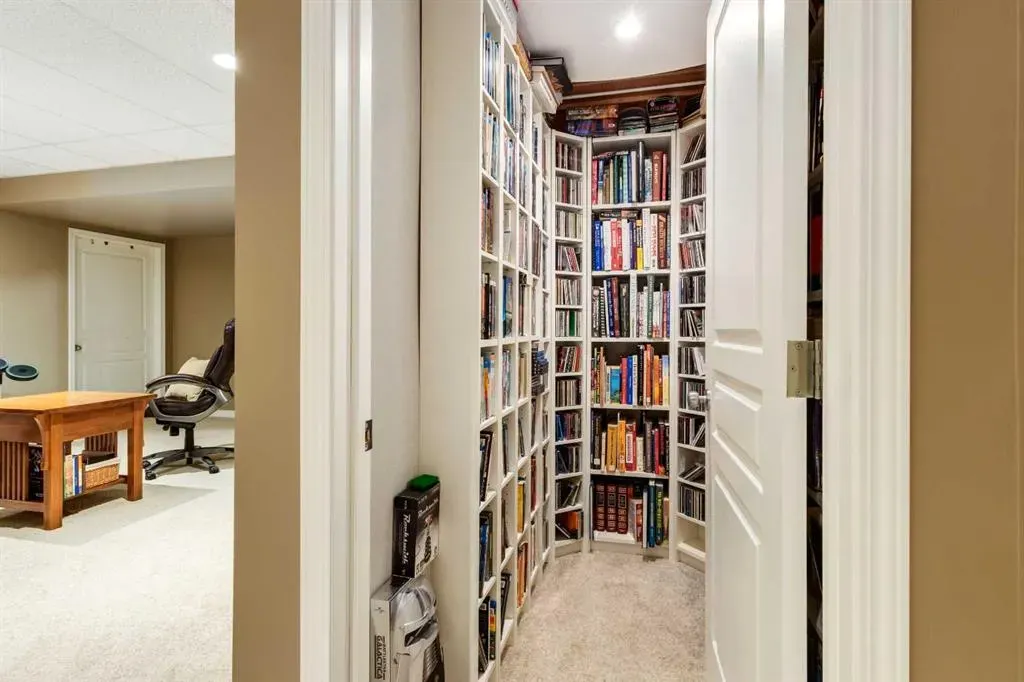 11756 Valley Ridge Boulevard NW