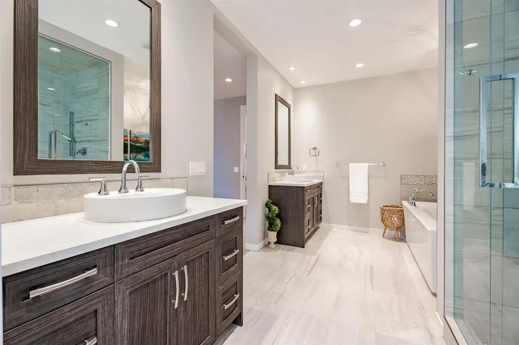 55 Legacy Woods Bay SE