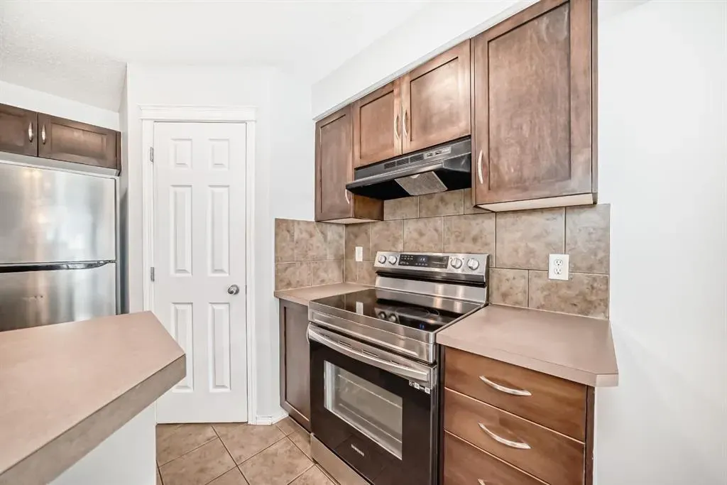 104 Country Village Lane NE