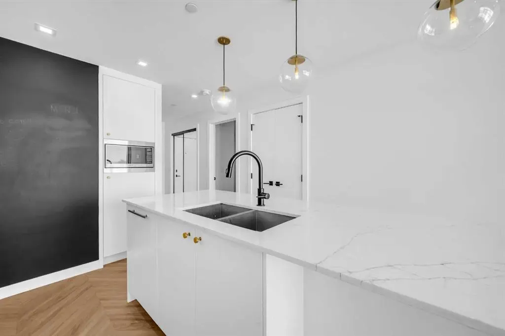 8505 Broadcast Avenue SW, #713