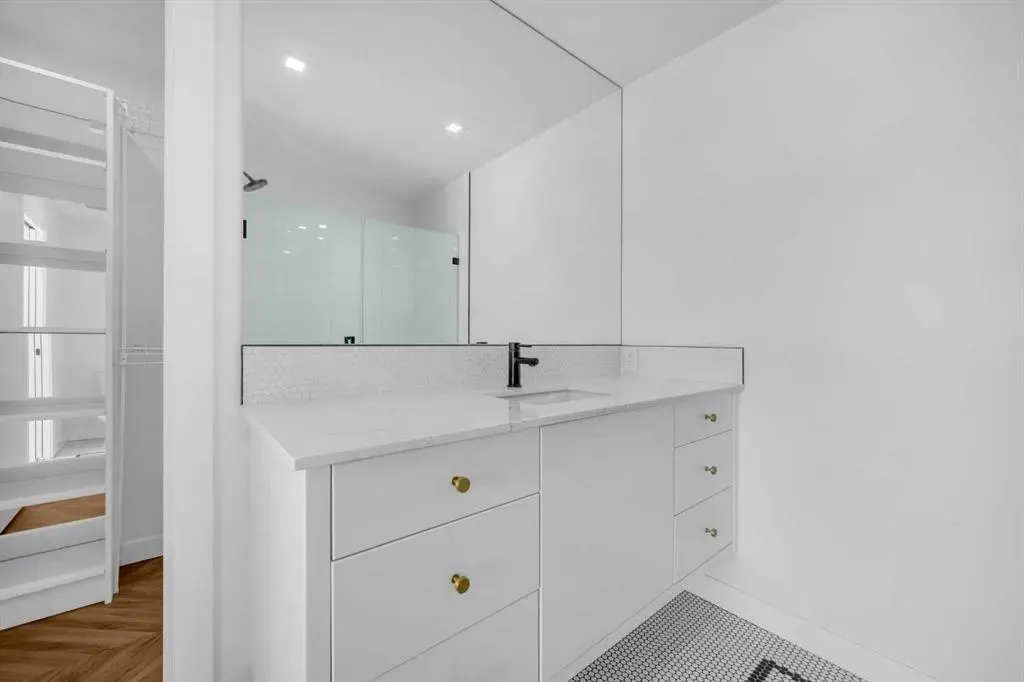 8505 Broadcast Avenue SW, #713