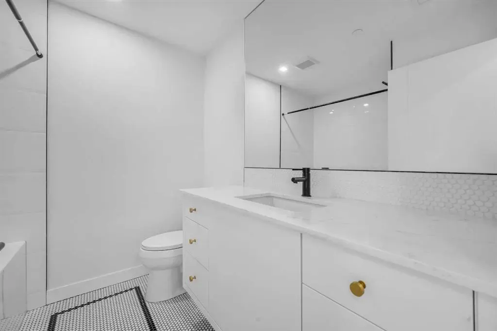 8505 Broadcast Avenue SW, #713