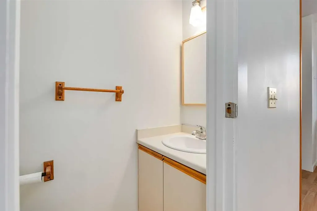 76 Woodstock Road SW