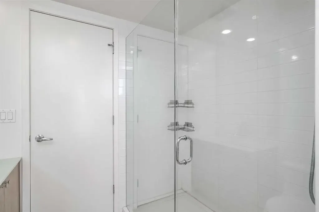 1118 12 Avenue SW, #706