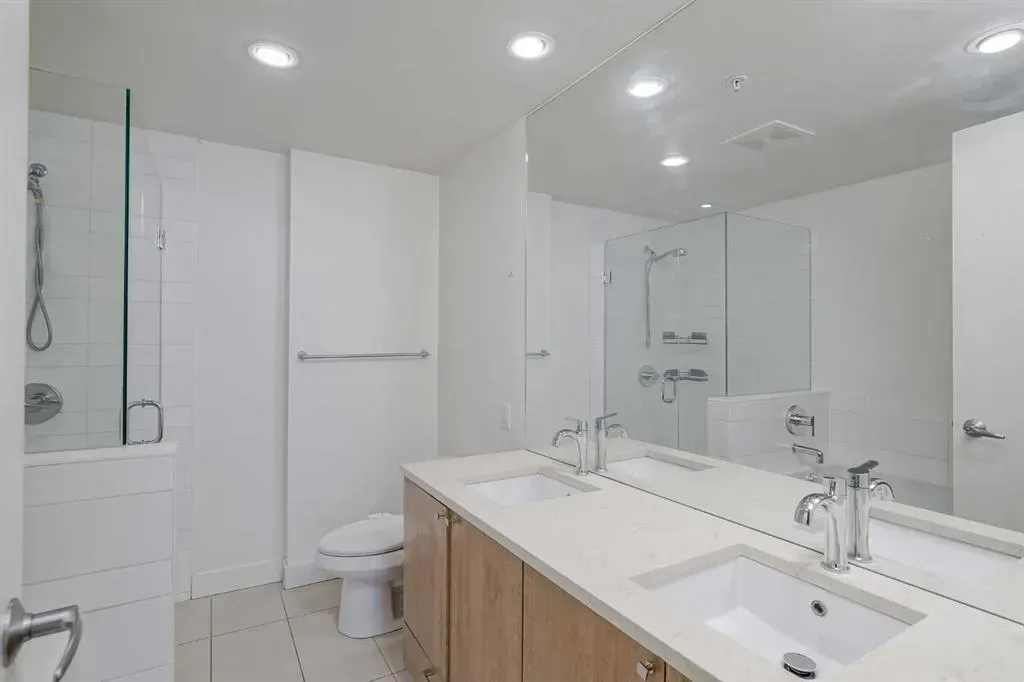 1118 12 Avenue SW, #706