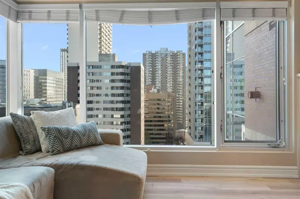 920 5 Avenue SW, #1806