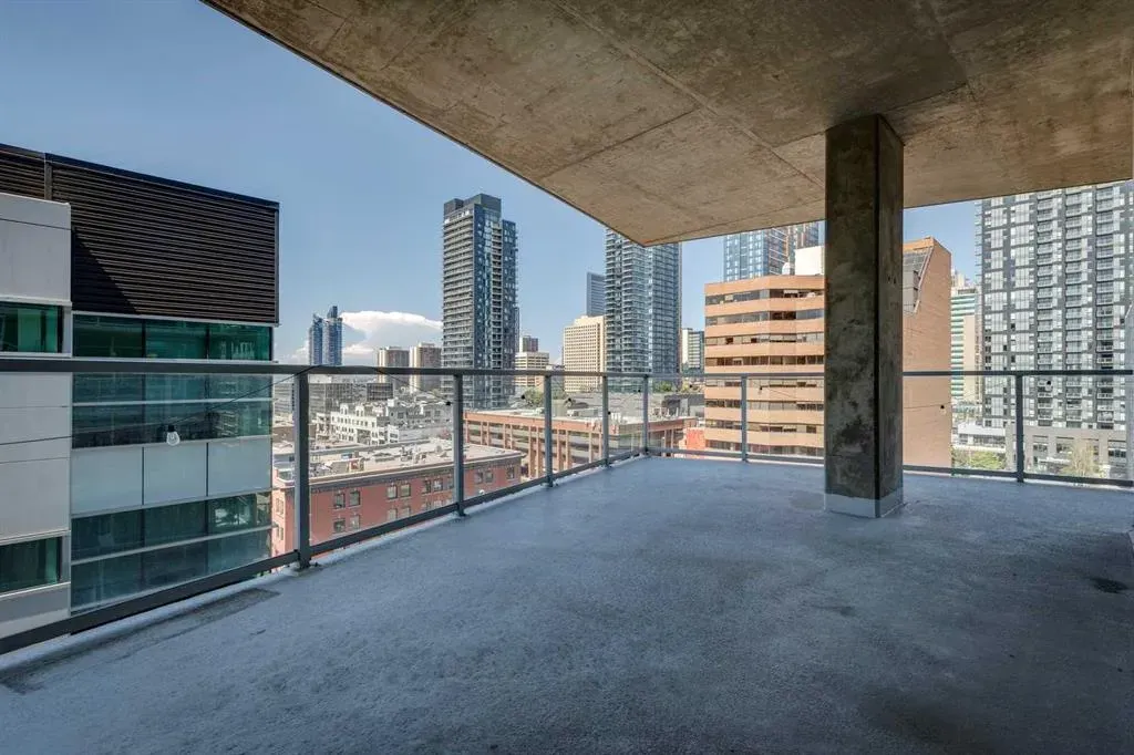 530 12 Avenue SW, #802