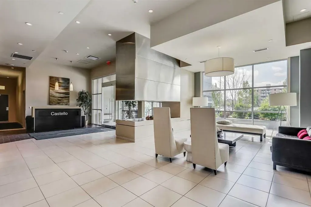 530 12 Avenue SW, #802