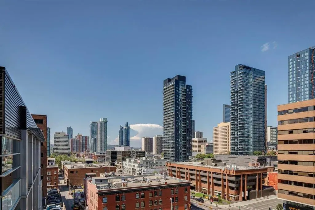 530 12 Avenue SW, #802