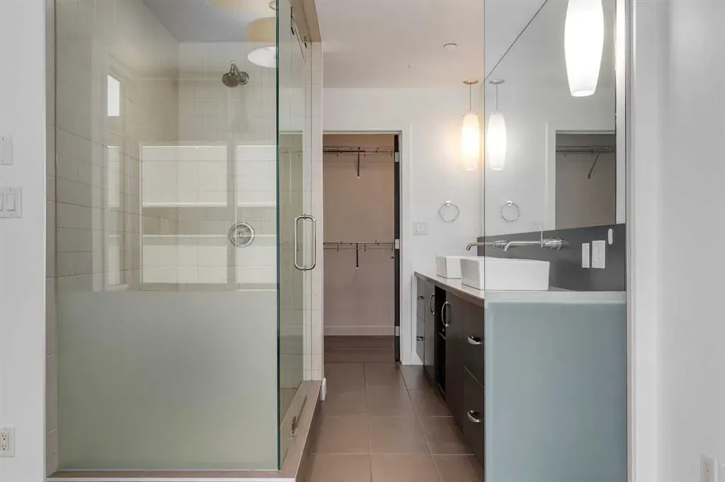 530 12 Avenue SW, #802