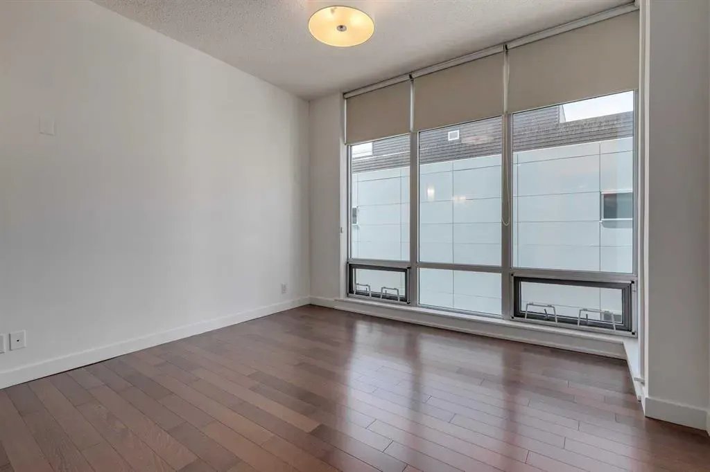 530 12 Avenue SW, #802