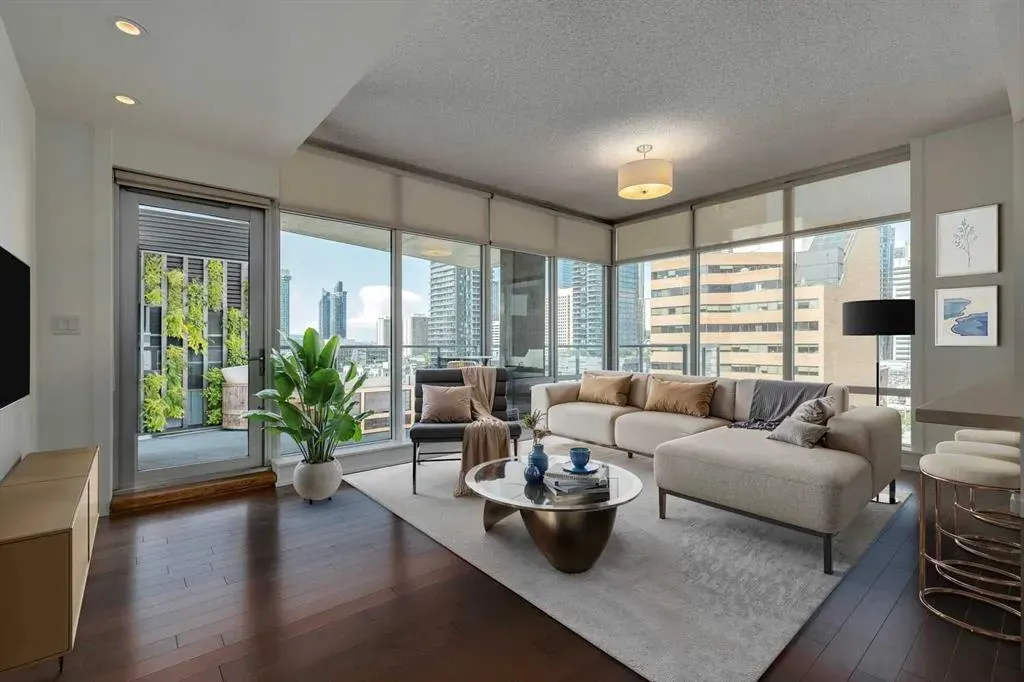 530 12 Avenue SW, #802