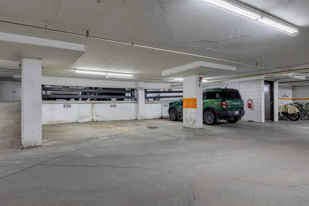 530 12 Avenue SW, #802