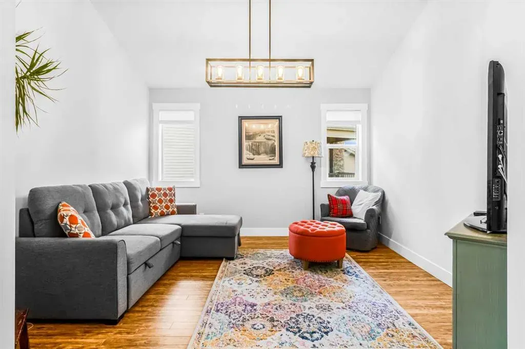 811 Boulder Creek Drive SE