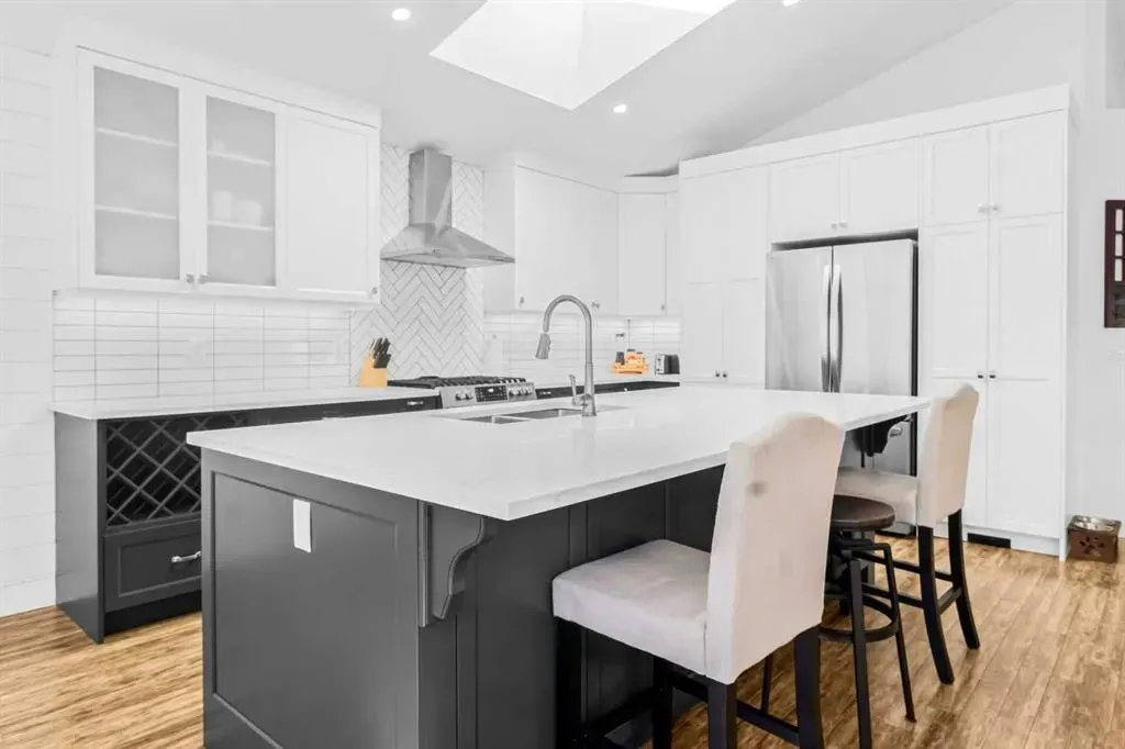 811 Boulder Creek Drive SE