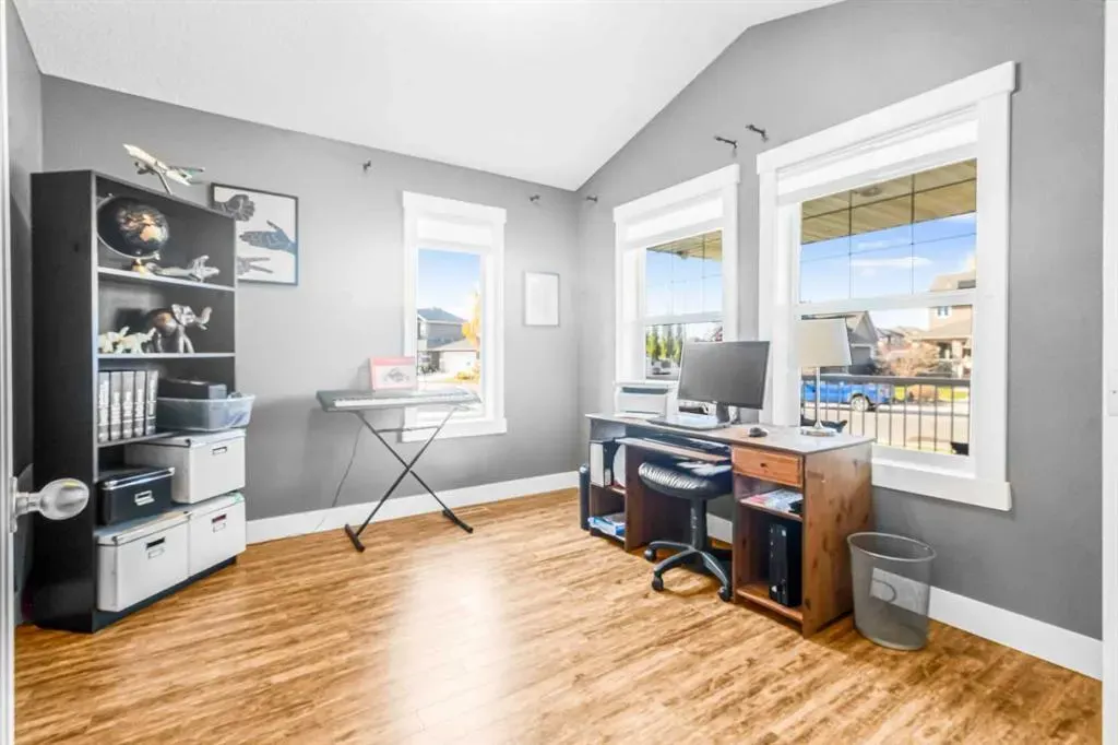 811 Boulder Creek Drive SE