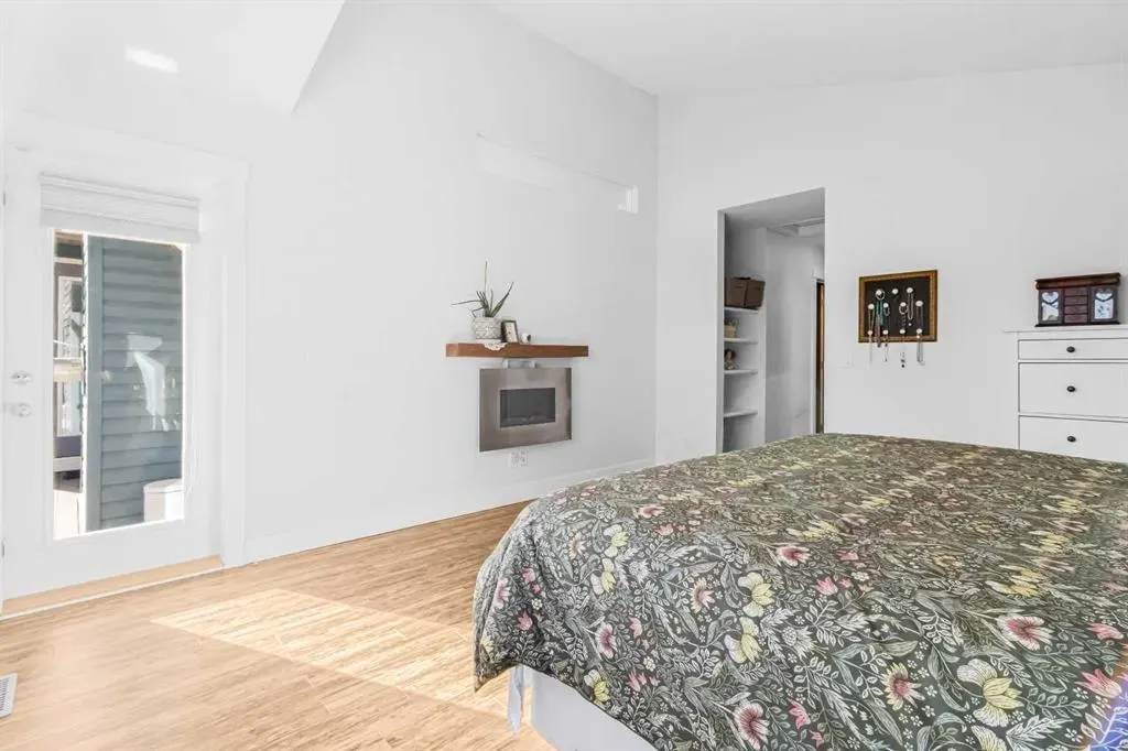 811 Boulder Creek Drive SE