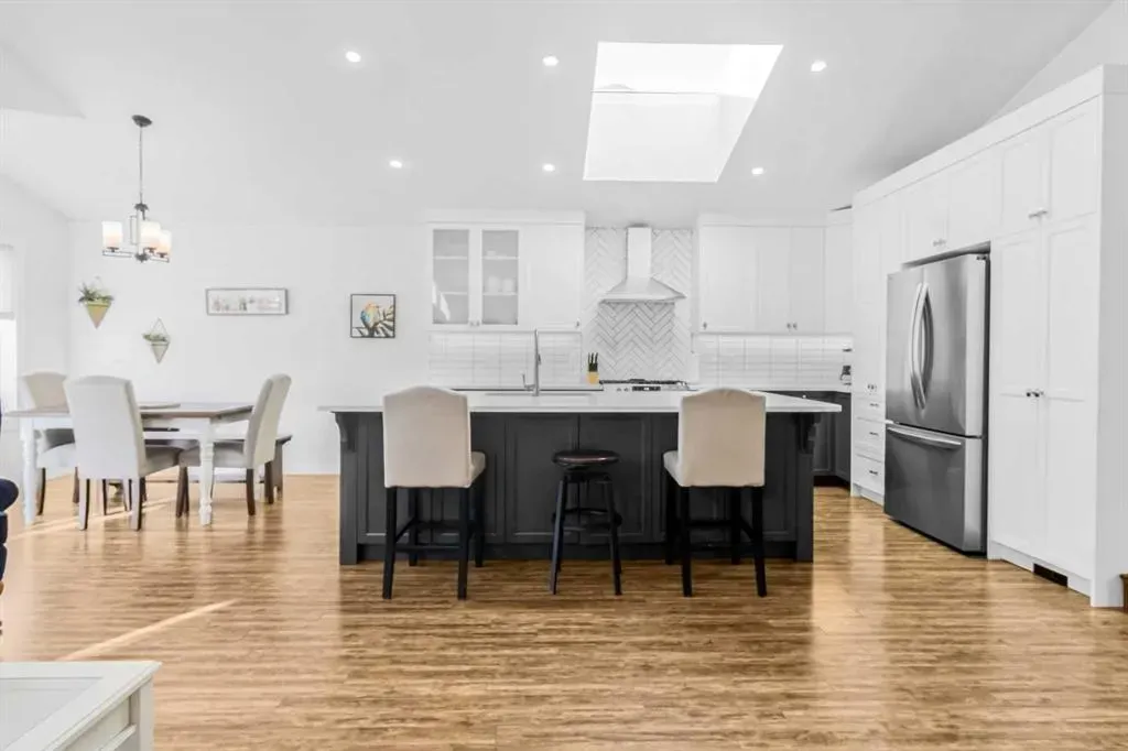 811 Boulder Creek Drive SE