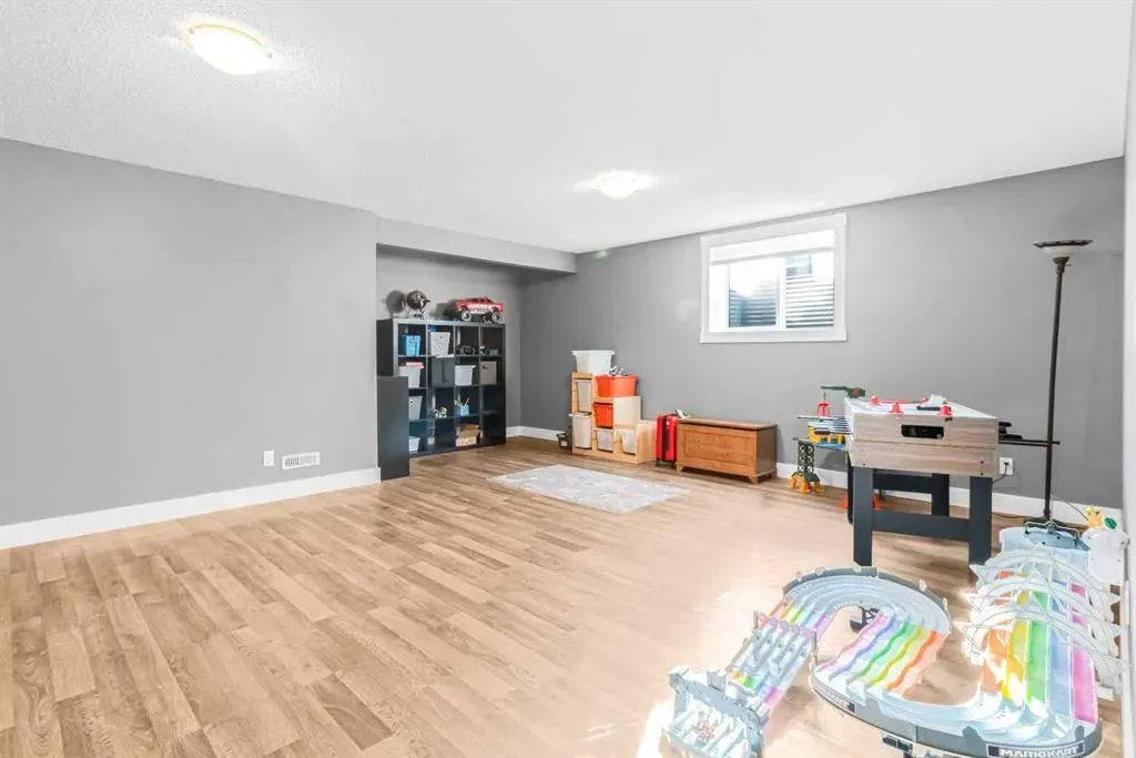 811 Boulder Creek Drive SE