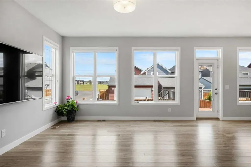 212 Magnolia Heath SE