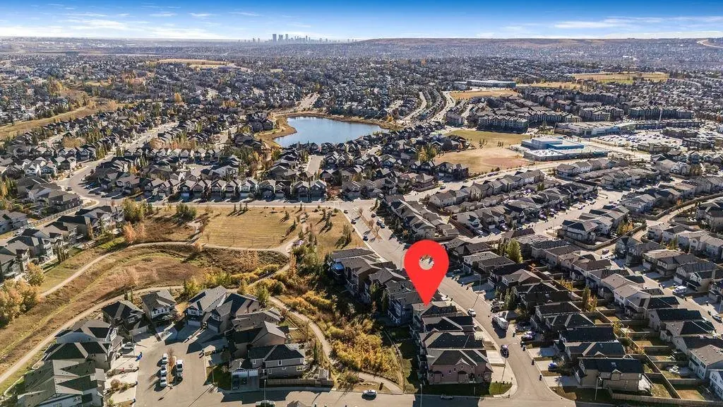82 Panton View NW