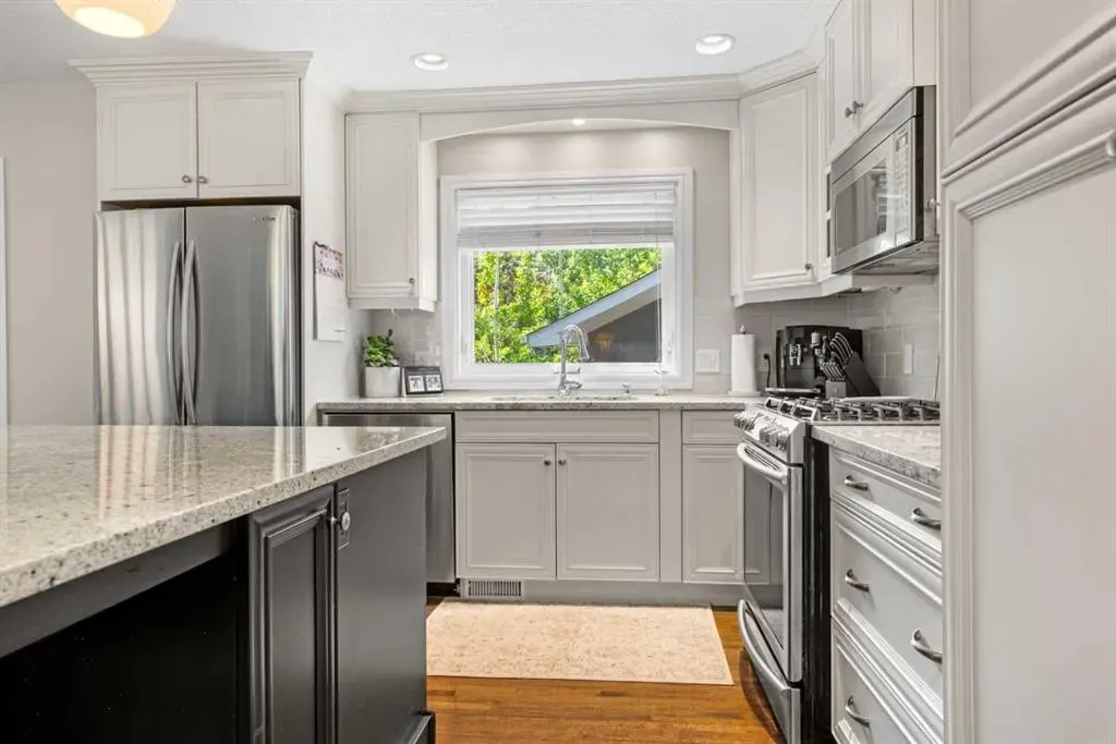 8027 Churchill Drive SW