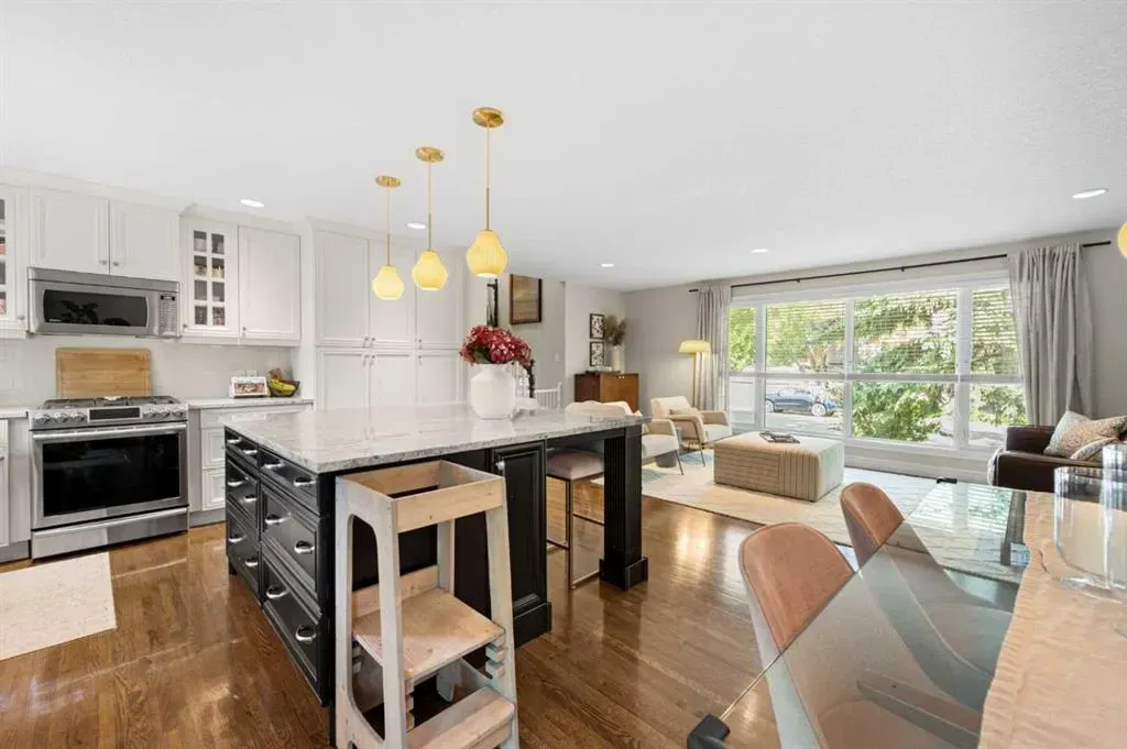 8027 Churchill Drive SW