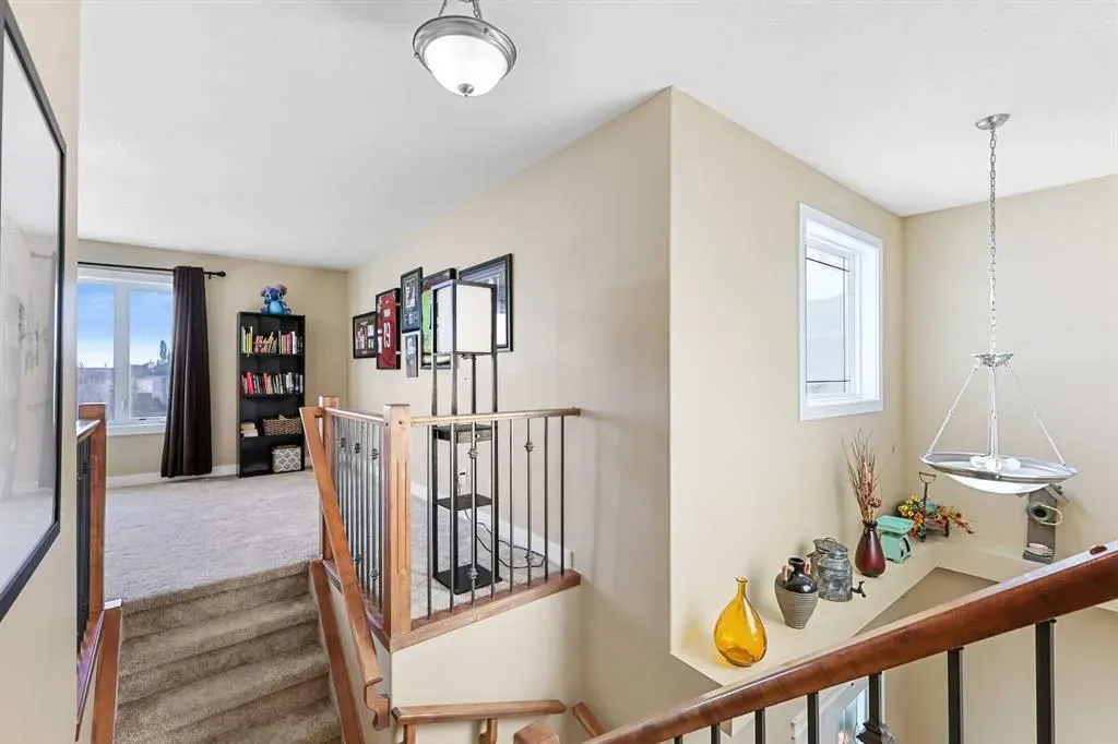 753 Fairways Green NW