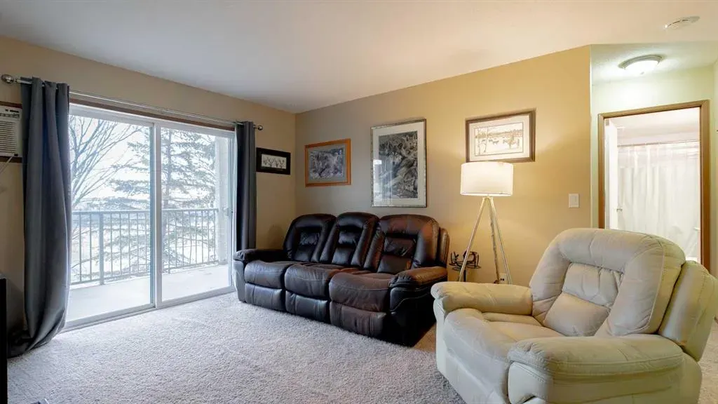 245 Red Deer Drive SW, #306