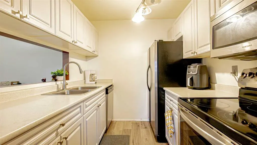 245 Red Deer Drive SW, #306