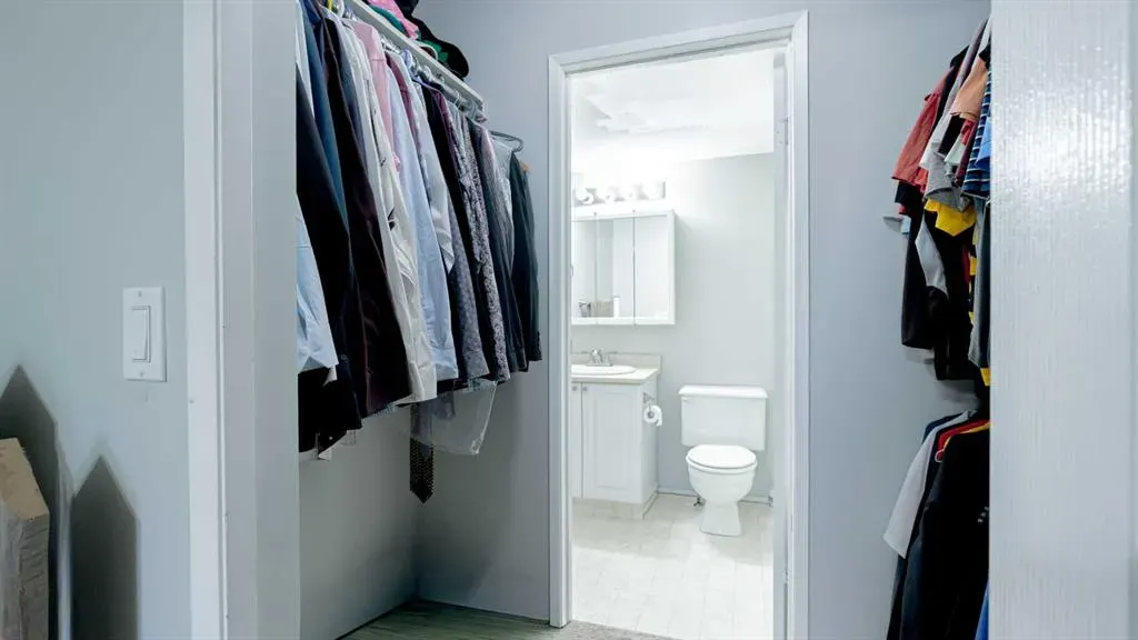 245 Red Deer Drive SW, #306