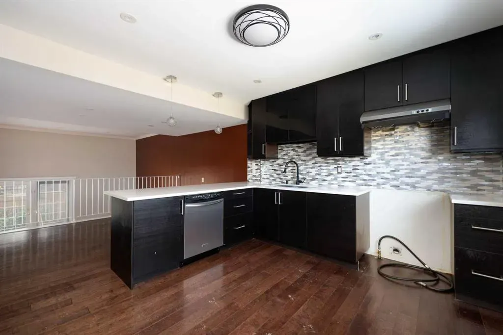400 Silin Forest Road, #107
