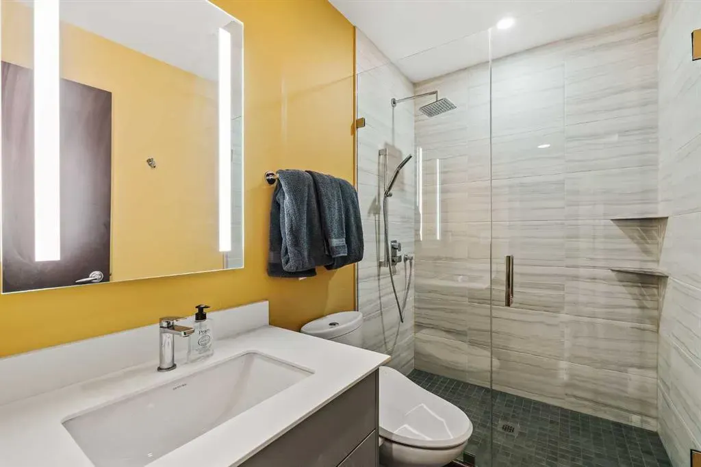 1720 12 Street SW, #105