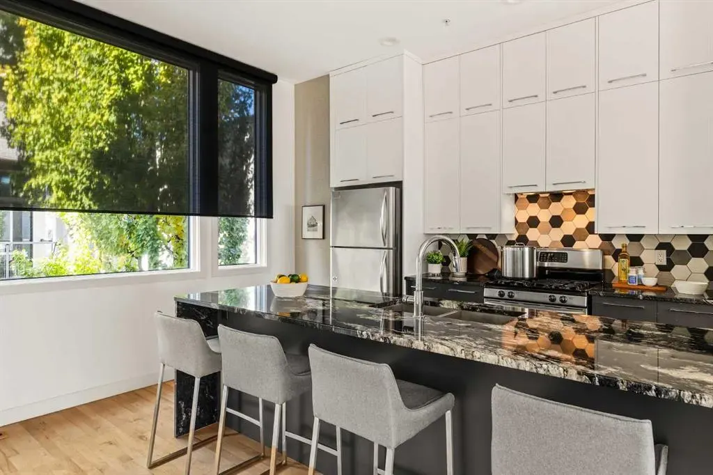 1720 12 Street SW, #105