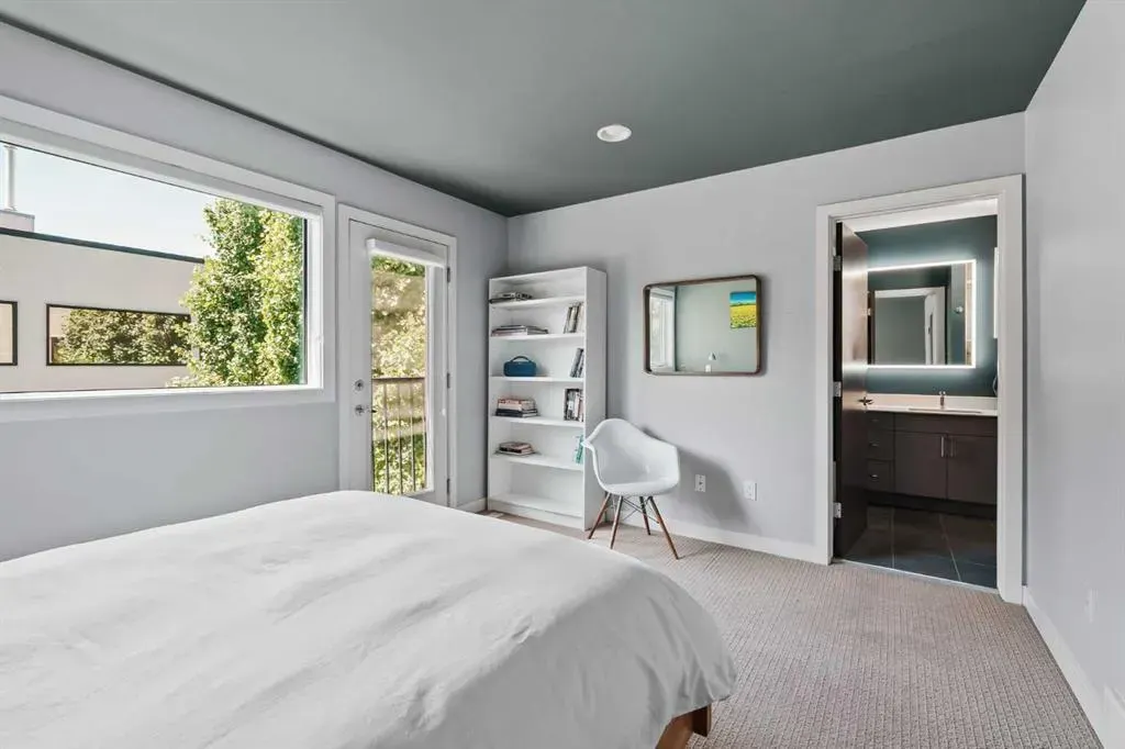 1720 12 Street SW, #105