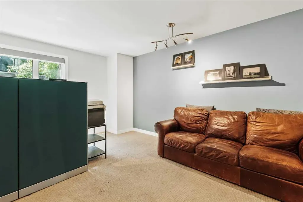 1720 12 Street SW, #105