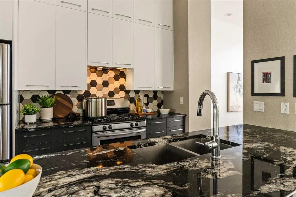 1720 12 Street SW, #105