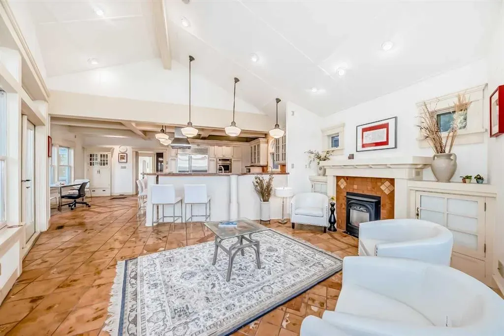 342 SUPERIOR Avenue SW