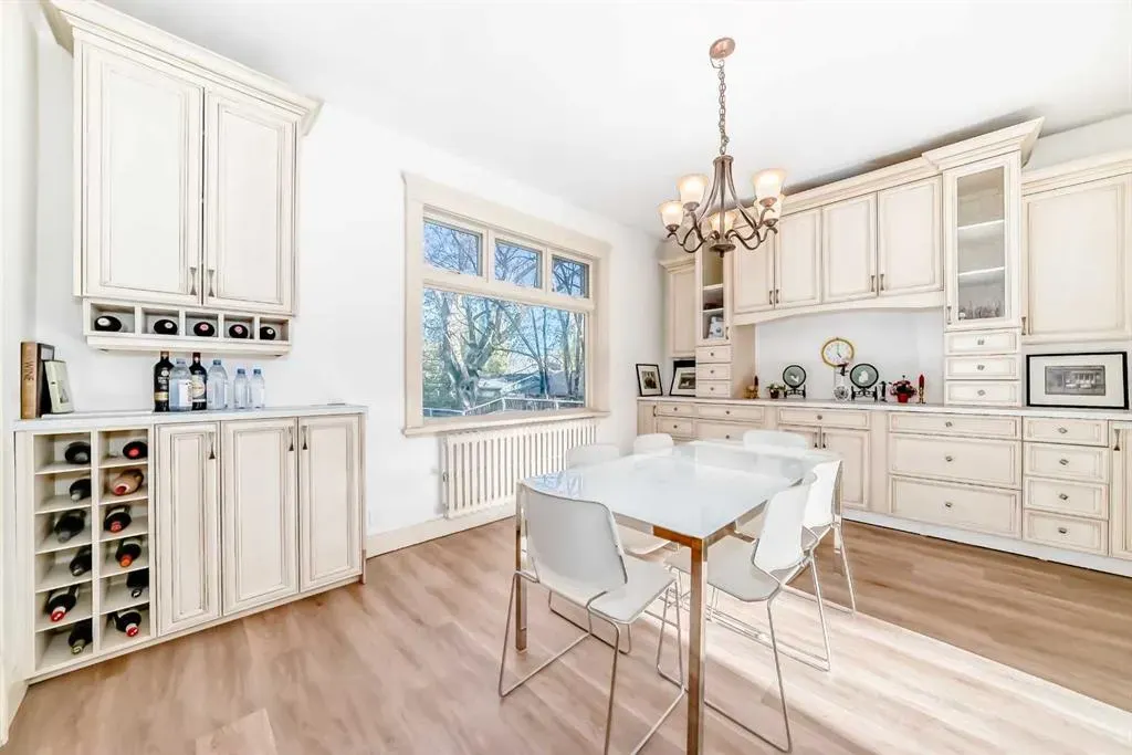 342 SUPERIOR Avenue SW