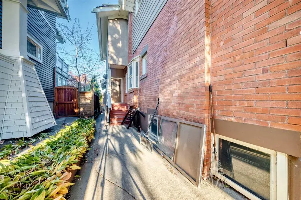 342 SUPERIOR Avenue SW