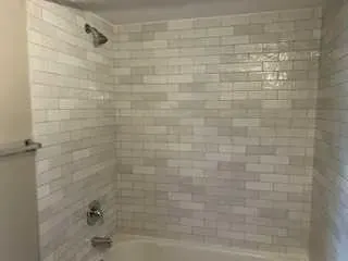 1123 Mckinnon Drive NE