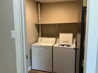 1123 Mckinnon Drive NE