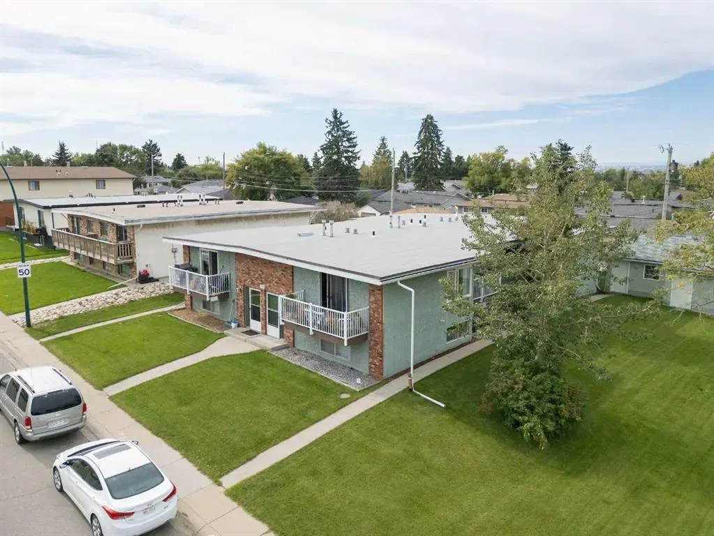 1123 Mckinnon Drive NE